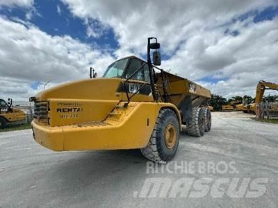 CAT 740 Tombereau articulé