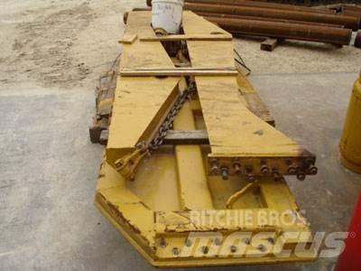 CAT 740 Tailgate Autres accessoires