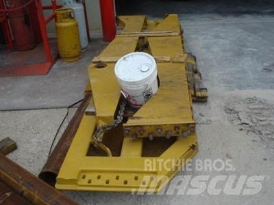 CAT 740 Tailgate Autres accessoires