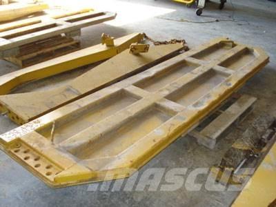 CAT 740 Tailgate Autres accessoires