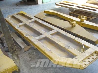 CAT 740 Tailgate Autres accessoires
