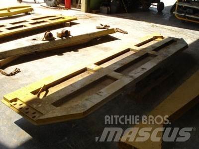 CAT 740 Tailgate Autres accessoires