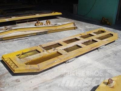 CAT 740 Tailgate Autres accessoires