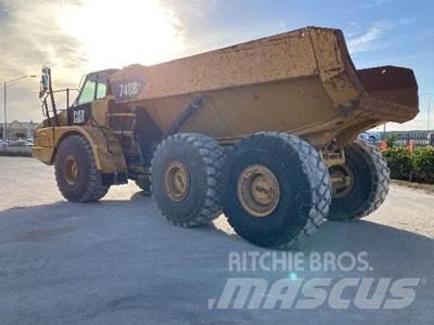 CAT 740B Tombereau articulé