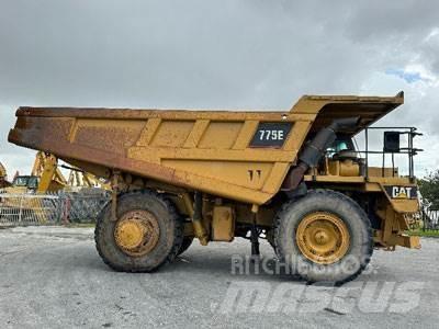 CAT 775E Tombereau rigide