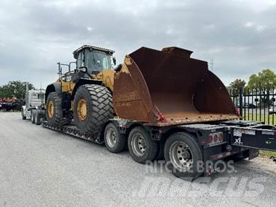 CAT 982M Chargeuse sur pneus