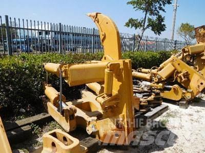 CAT D8T Ripper, S/S Autres accessoires