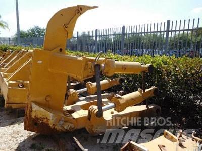 CAT D8T Ripper, S/S Autres accessoires