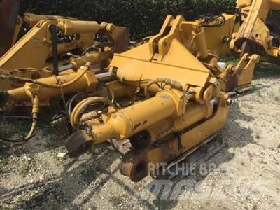 CAT D8T Ripper, S/S Autres accessoires