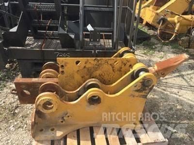 CAT D8T Ripper, S/S Autres accessoires