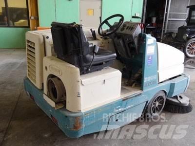Tennant 6600LP Balayeuse / Autolaveuse