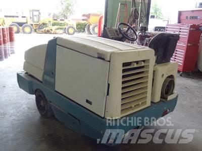 Tennant 6600LP Balayeuse / Autolaveuse