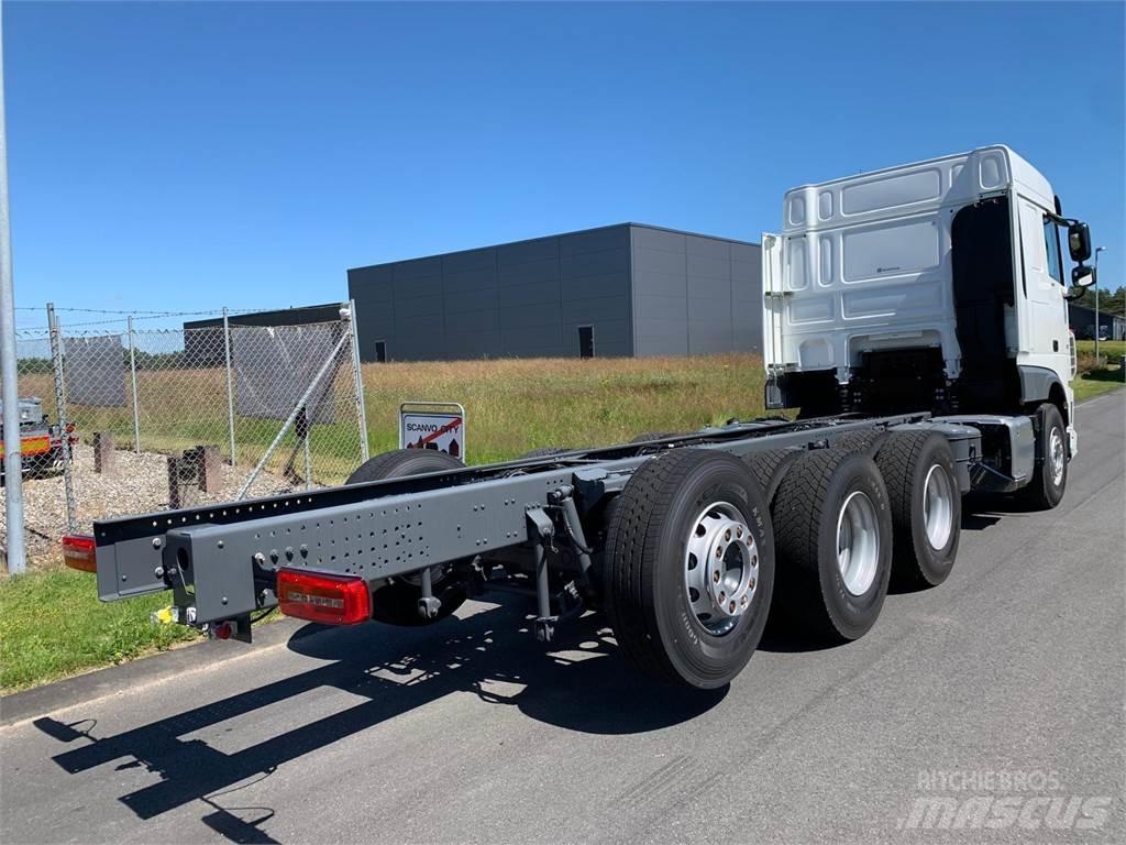 DAF XF 430 8x4*4 Châssis cabine