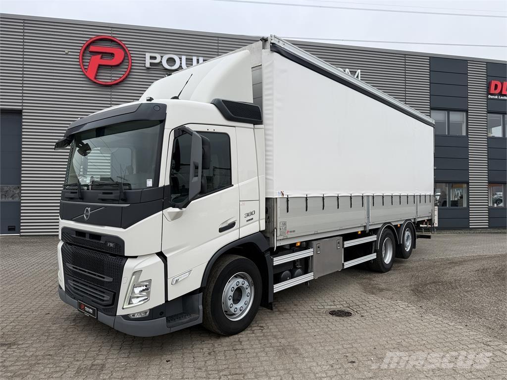 Volvo FM380 6x2*4 Camion à rideaux coulissants (PLSC)