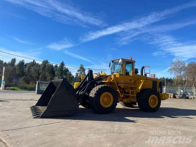 Volvo L 220 E Chargeuse sur pneus