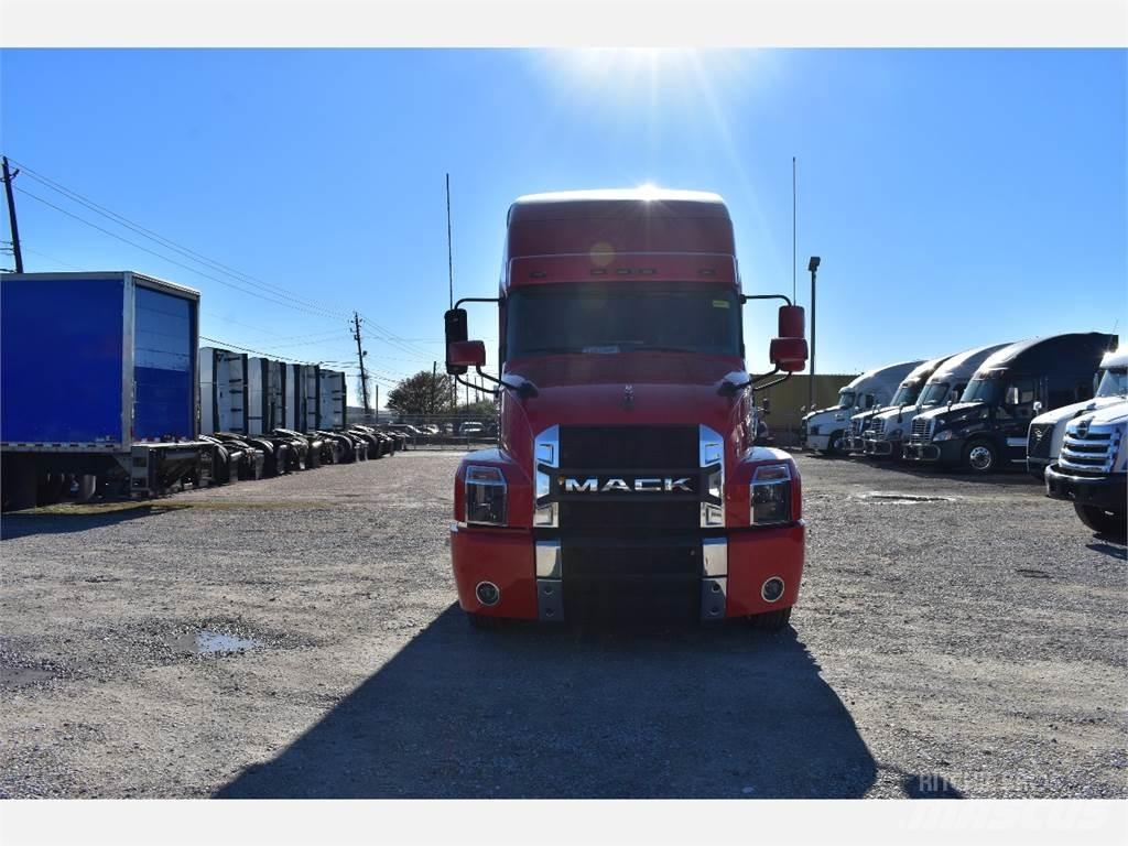 Mack ANTHEM Tracteur routier