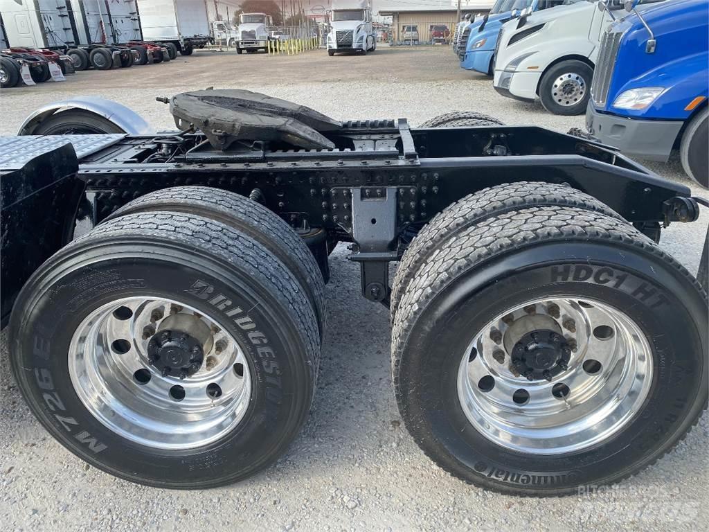 Mack GRANITE Tracteur routier
