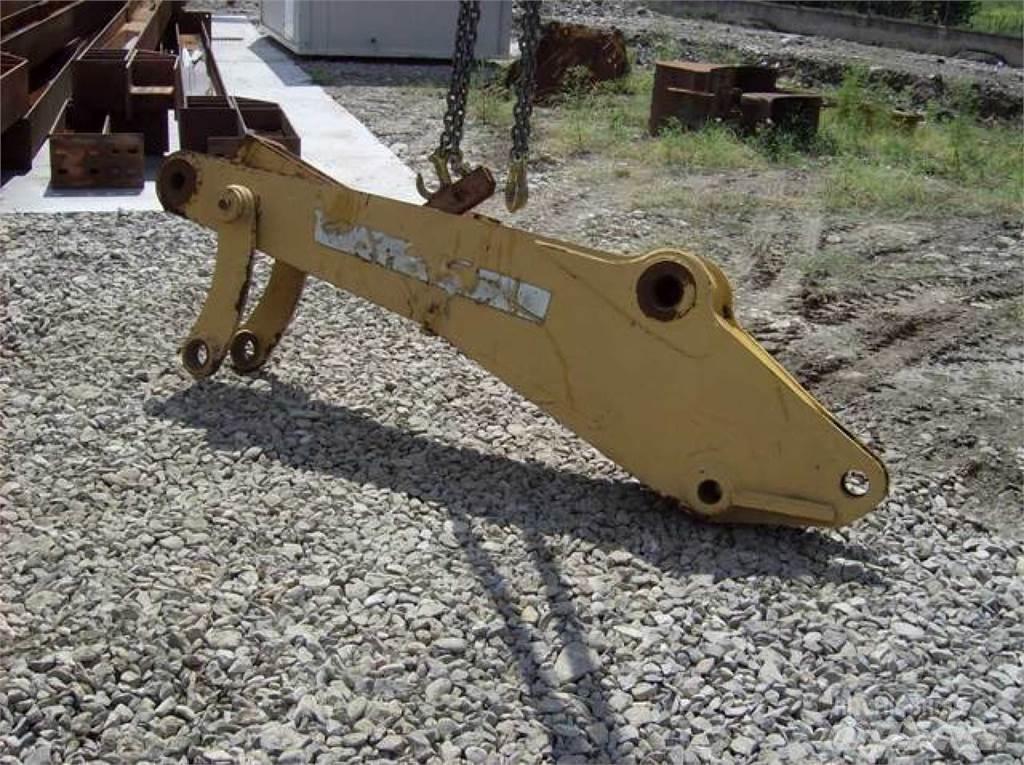 CAT 212 Châssis et suspension