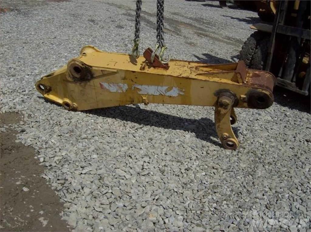 CAT 212 Châssis et suspension