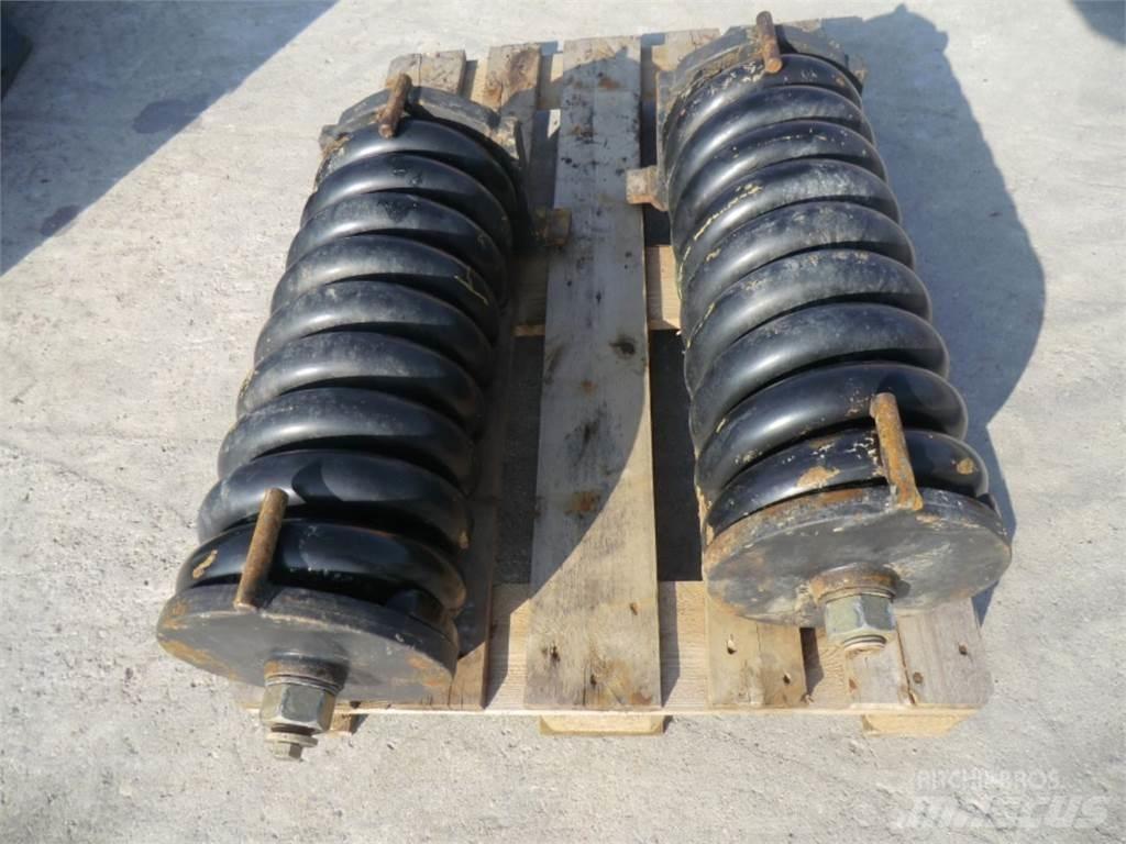 CAT 231D Chenilles