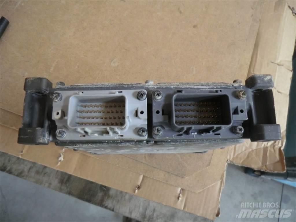 CAT 312B Construction - Autres