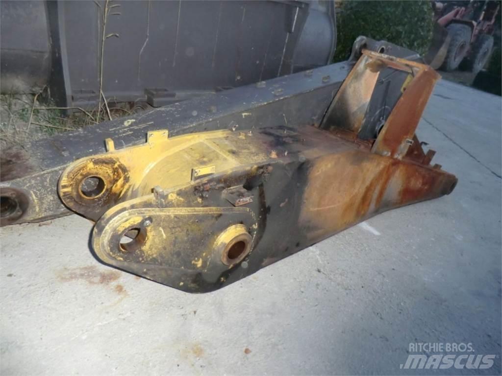 CAT 312D Châssis et suspension