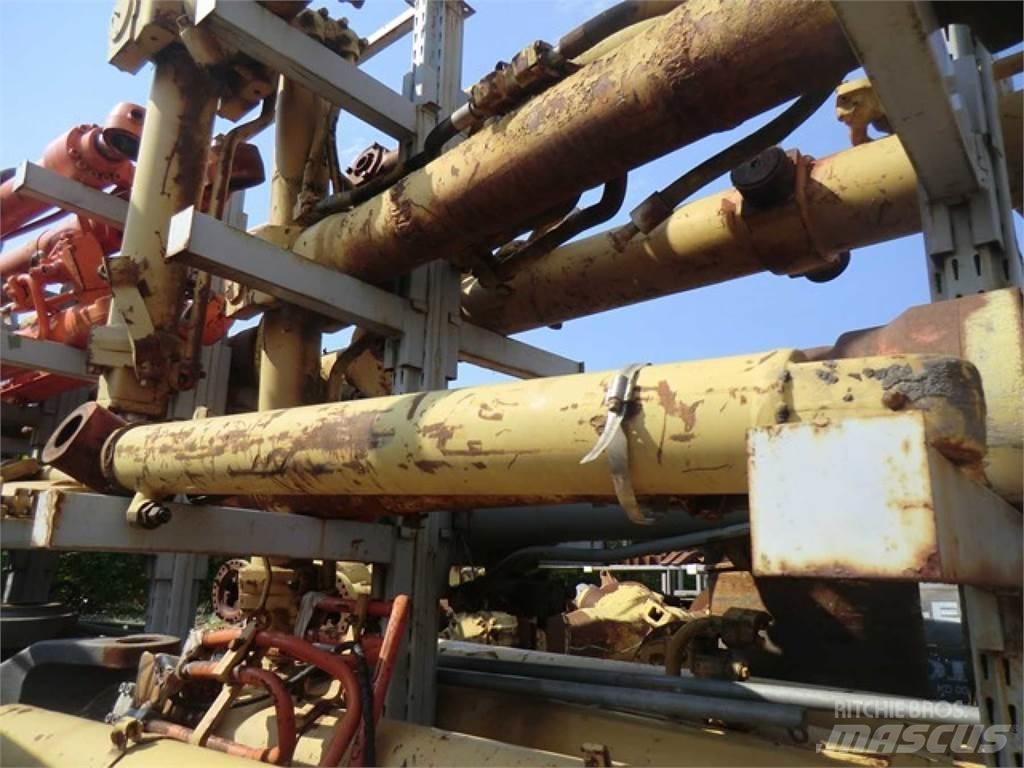 CAT 438C Construction - Autres