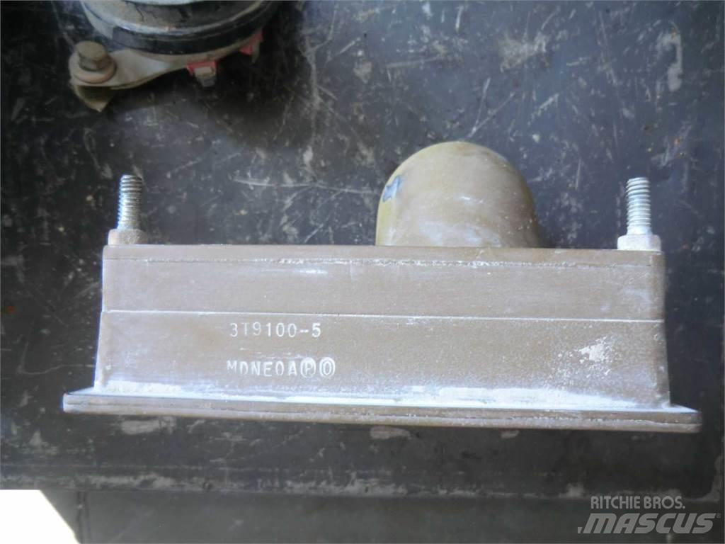 CAT 438C Construction - Autres