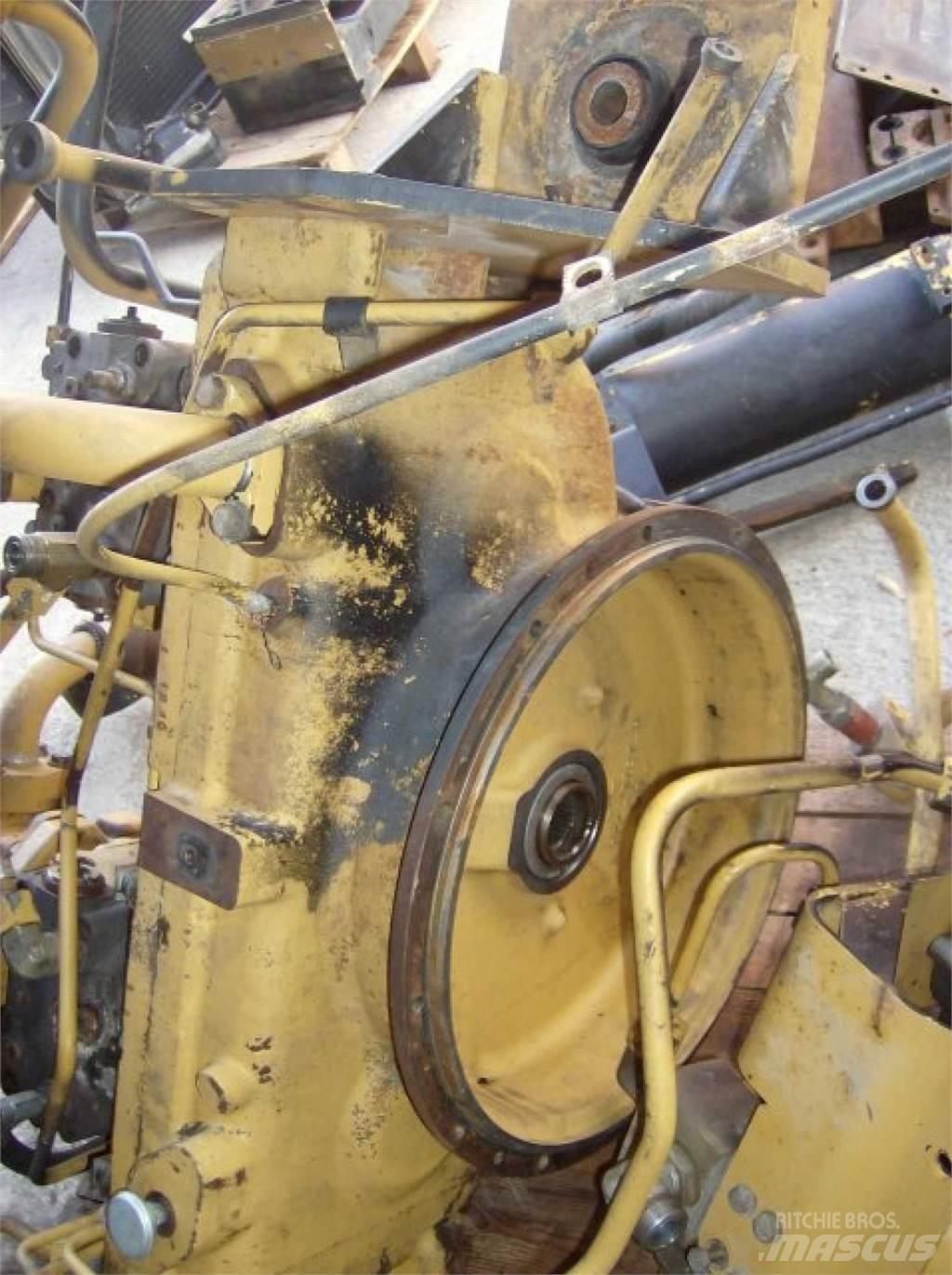 CAT 5080 Chenilles