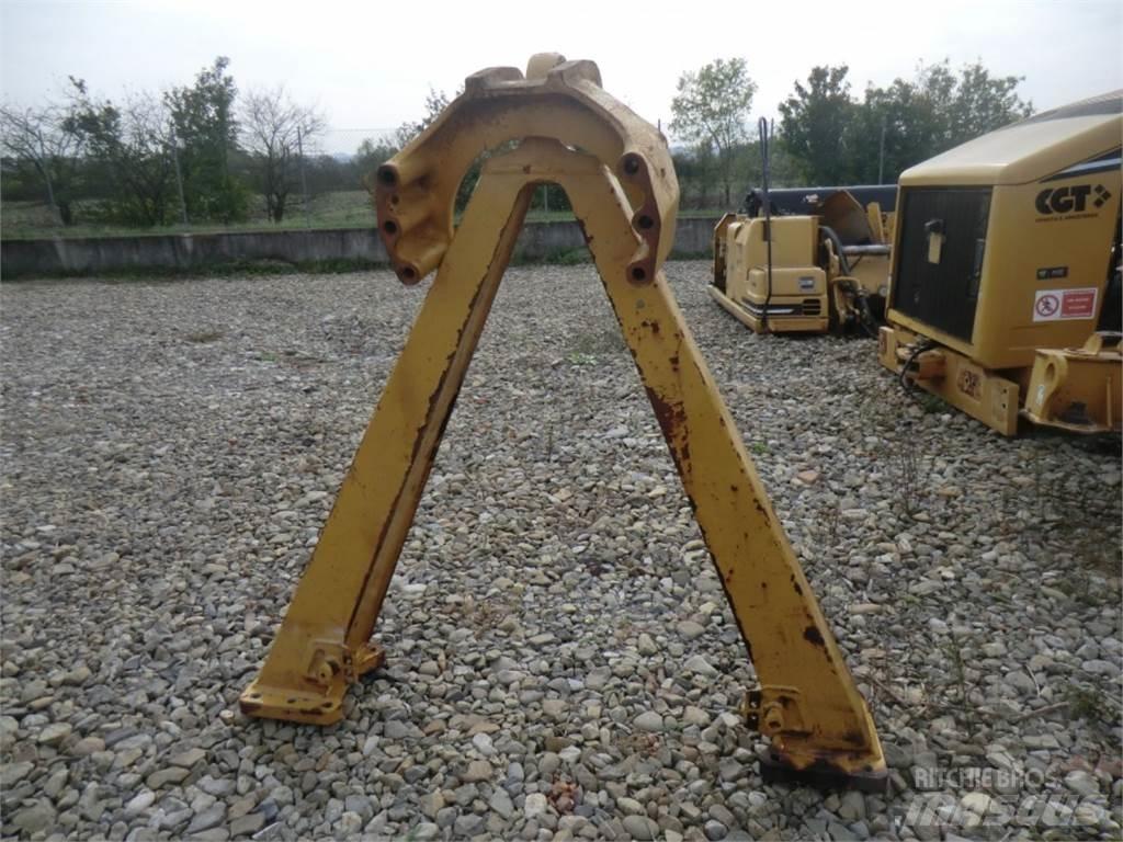 CAT 735 Châssis et suspension