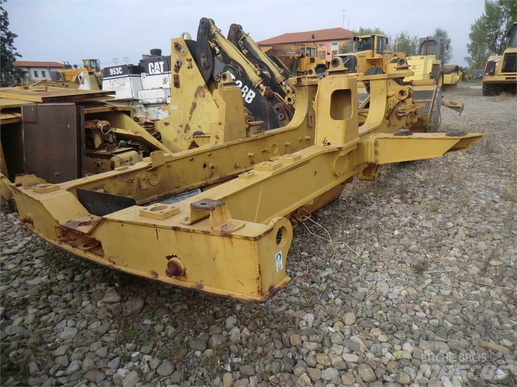 CAT 735 Châssis et suspension