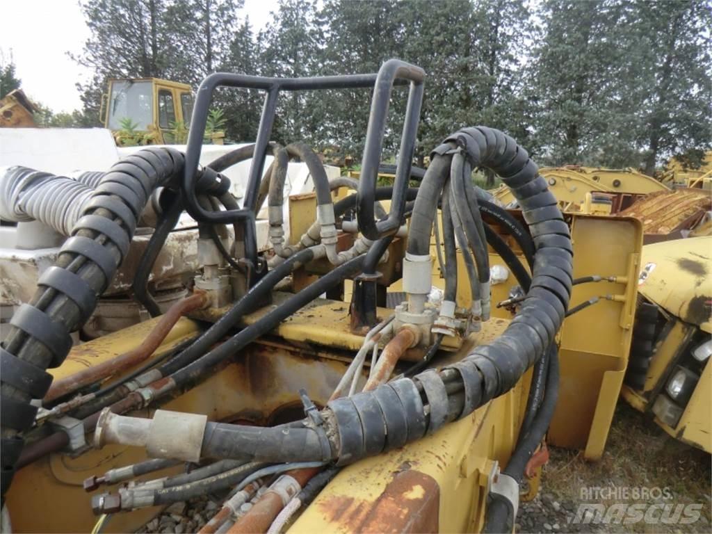 CAT 735 Châssis et suspension