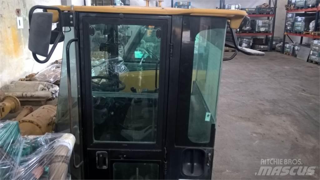 CAT 928G Châssis et suspension
