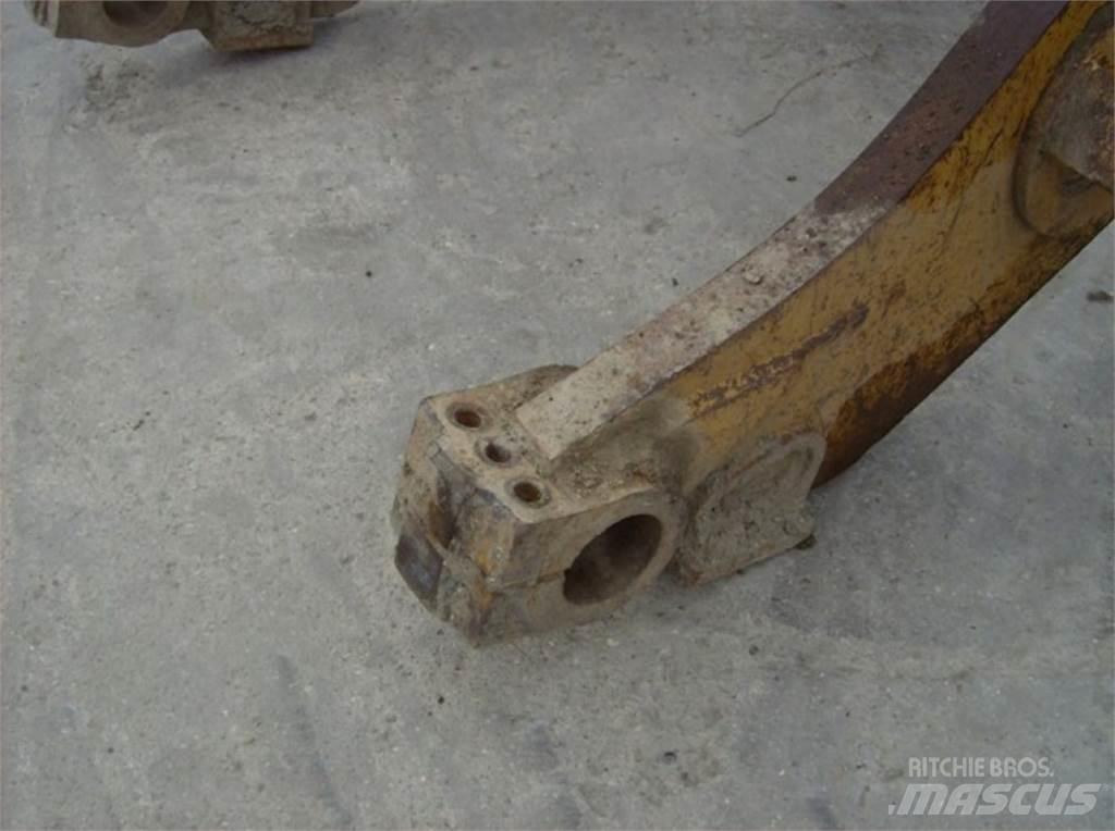 CAT 963 Châssis et suspension