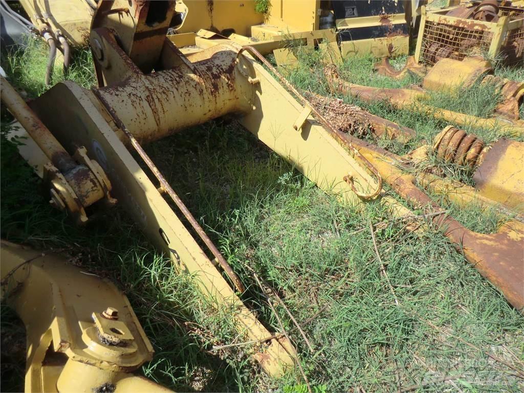 CAT 963 Châssis et suspension