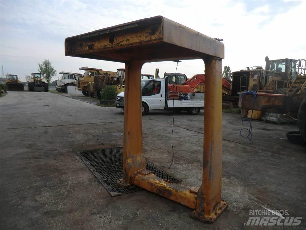 CAT 988B Châssis et suspension