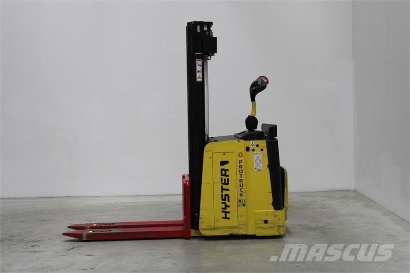 Hyster P2.0S Transpalette accompagnant porté debout