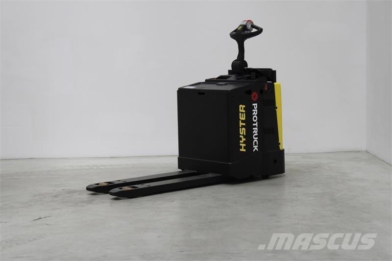 Hyster P2.0S Transpalette accompagnant porté debout