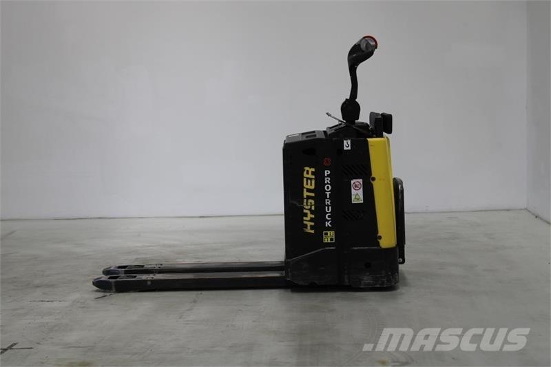 Hyster P2.0S Transpalette accompagnant porté debout