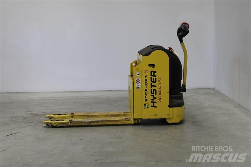 Hyster P3.0 Transpalette accompagnant