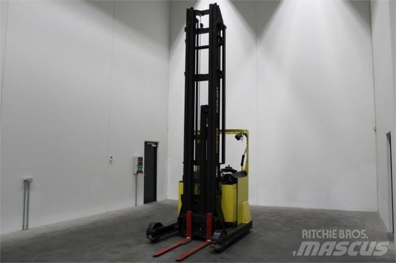 Hyster R2.0 Chariot à mât rétractable