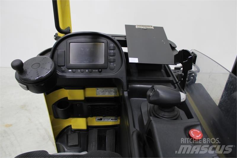 Hyster R2.5 Chariot à mât rétractable