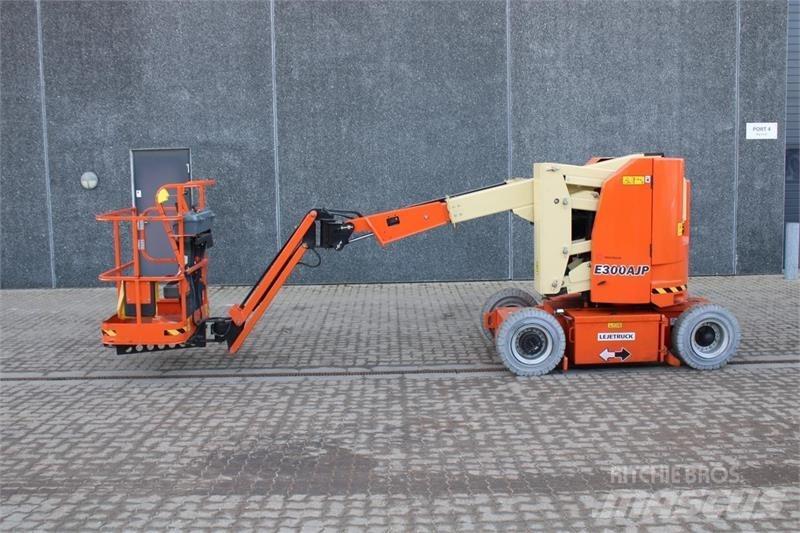 JLG E300AJP Nacelles articulées