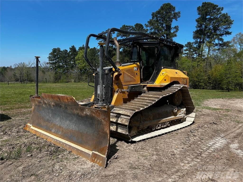 CAT D5 Bouteurs sur chenilles