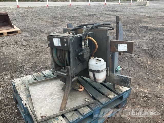  Winch Treuils, palans et monte-charge