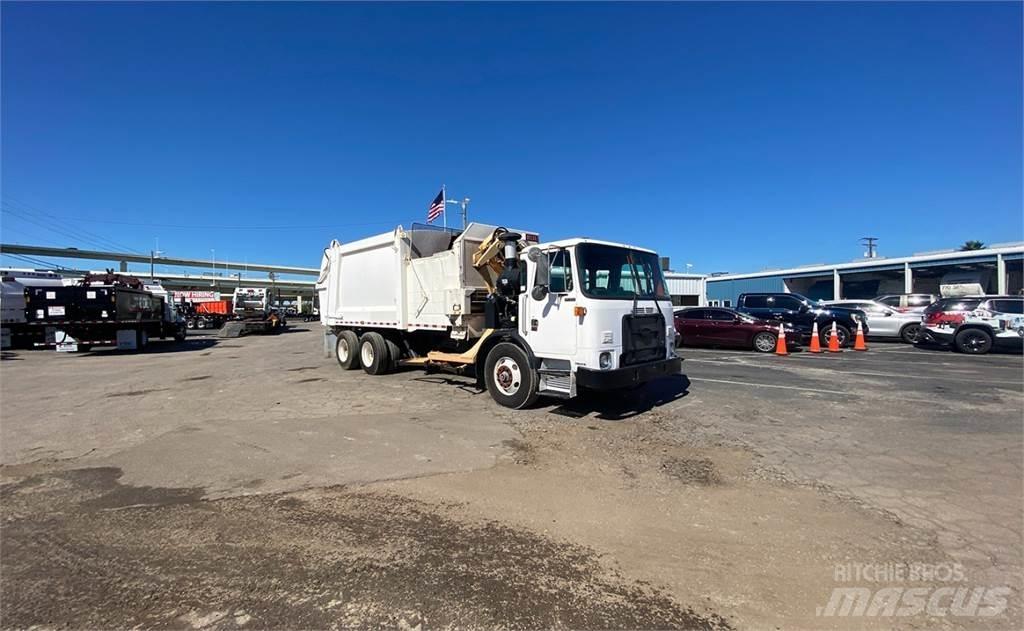 Autocar ACX64 Camion poubelle