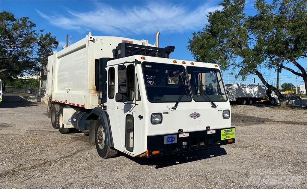 CCC LET 2 Camion poubelle
