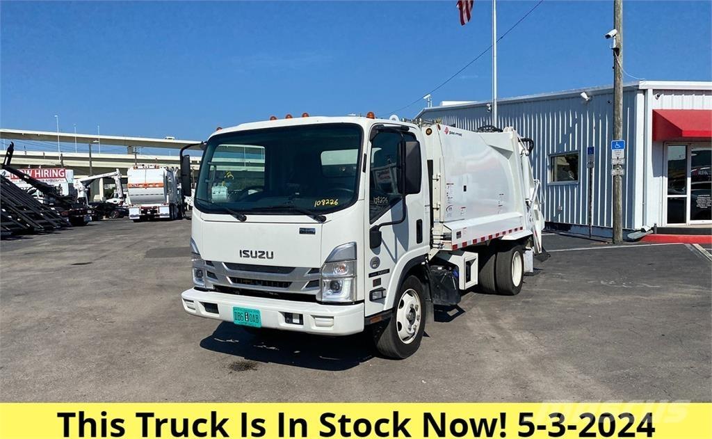 Isuzu NRR Camion poubelle