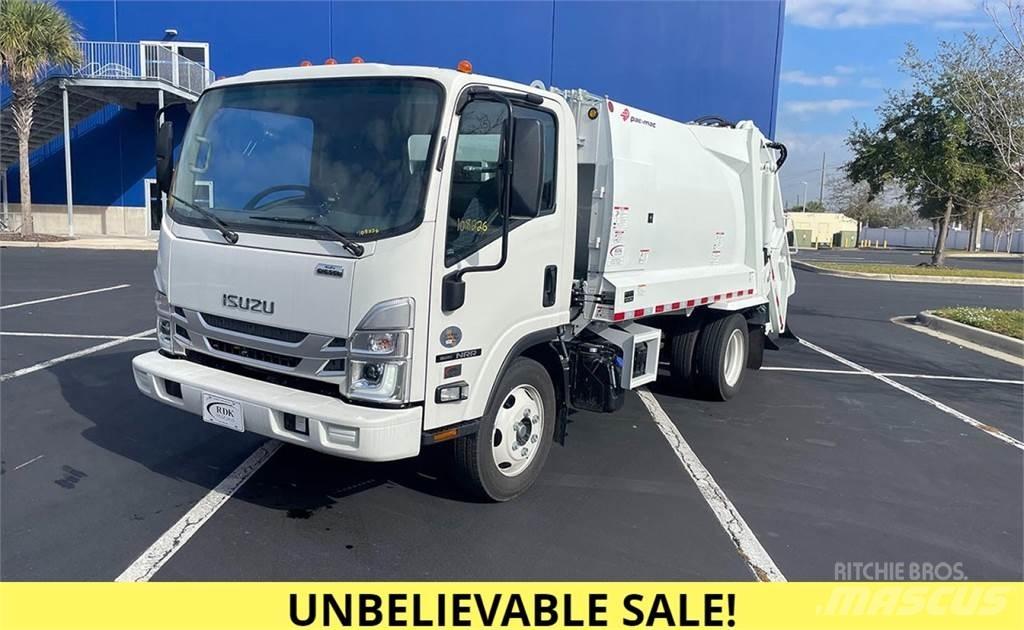 Isuzu NRR Camion poubelle