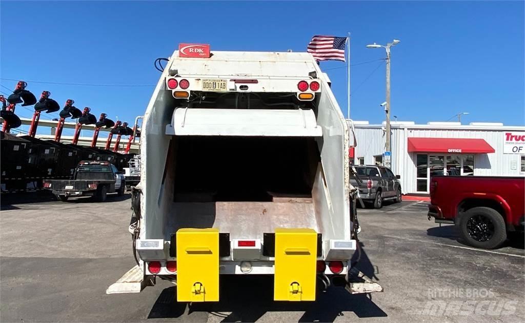 Mack LE613 Camion poubelle